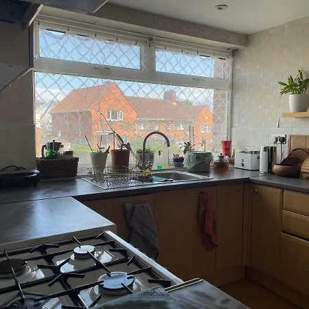 Glyn House By Cliftonvalley Holiday home *